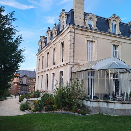 Les 5 Escales Bed & Breakfast Parthenay Eksteriør bilde