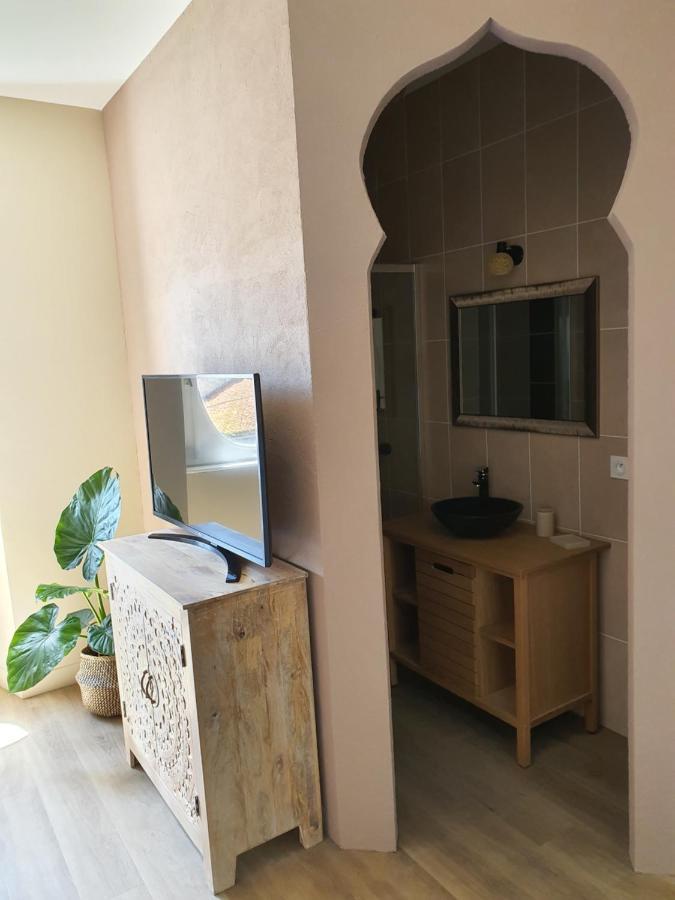 Les 5 Escales Bed & Breakfast Parthenay Eksteriør bilde