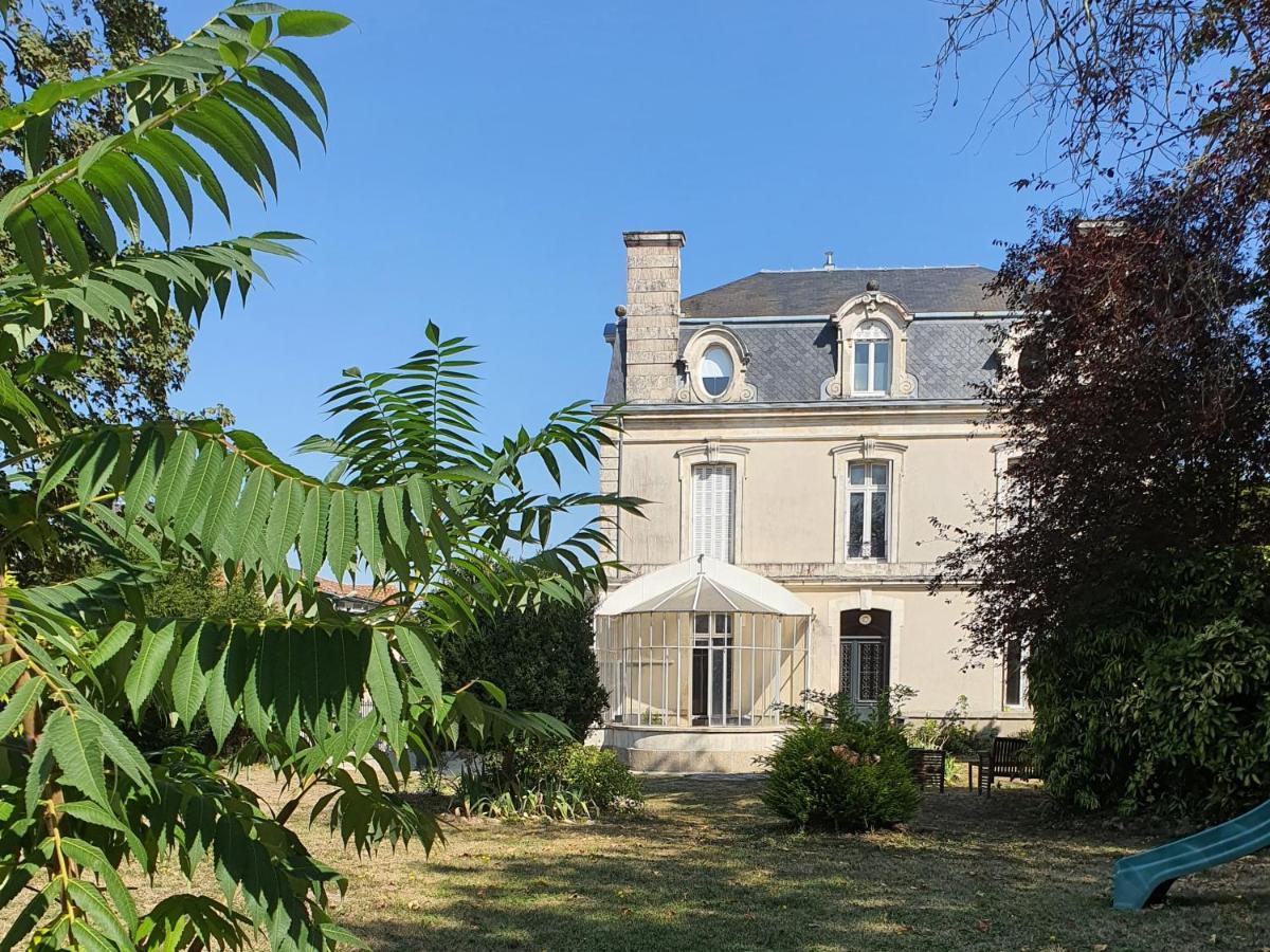 Les 5 Escales Bed & Breakfast Parthenay Eksteriør bilde