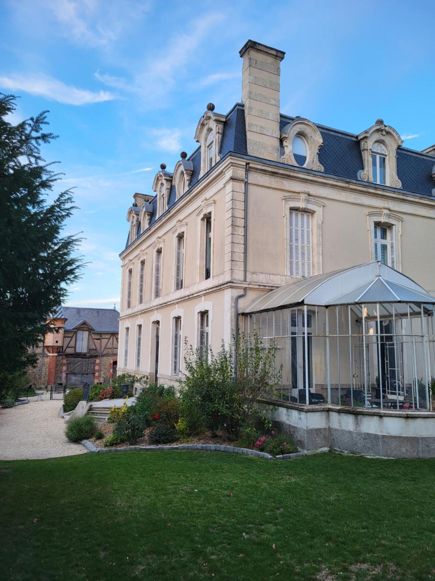 Les 5 Escales Bed & Breakfast Parthenay Eksteriør bilde
